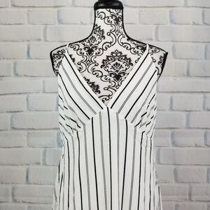 NSR sleeveless strip print sz l maxi dress